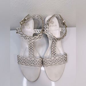 Isola Fleur Laser Cut White Wedge Sandals Size 8.5 VGUC